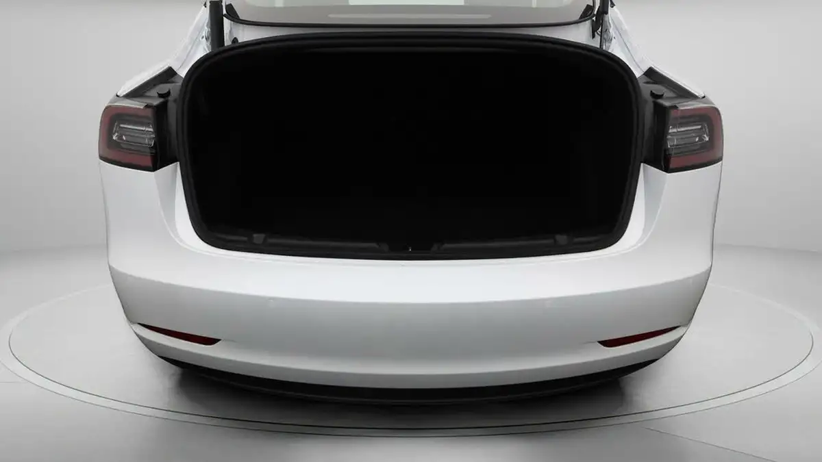 2021-tesla-model-3-e-long-range-4x4-big-16