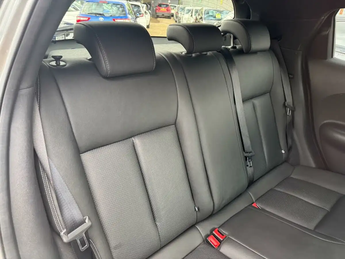 2019-nissan-juke-16-tekna-112ps-xtronic-cvt-big-24
