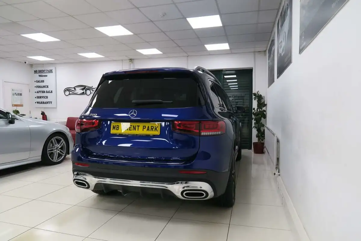2021-mercedes-benz-glb-class-13-glb200-amg-line-8g-tronic-big-6