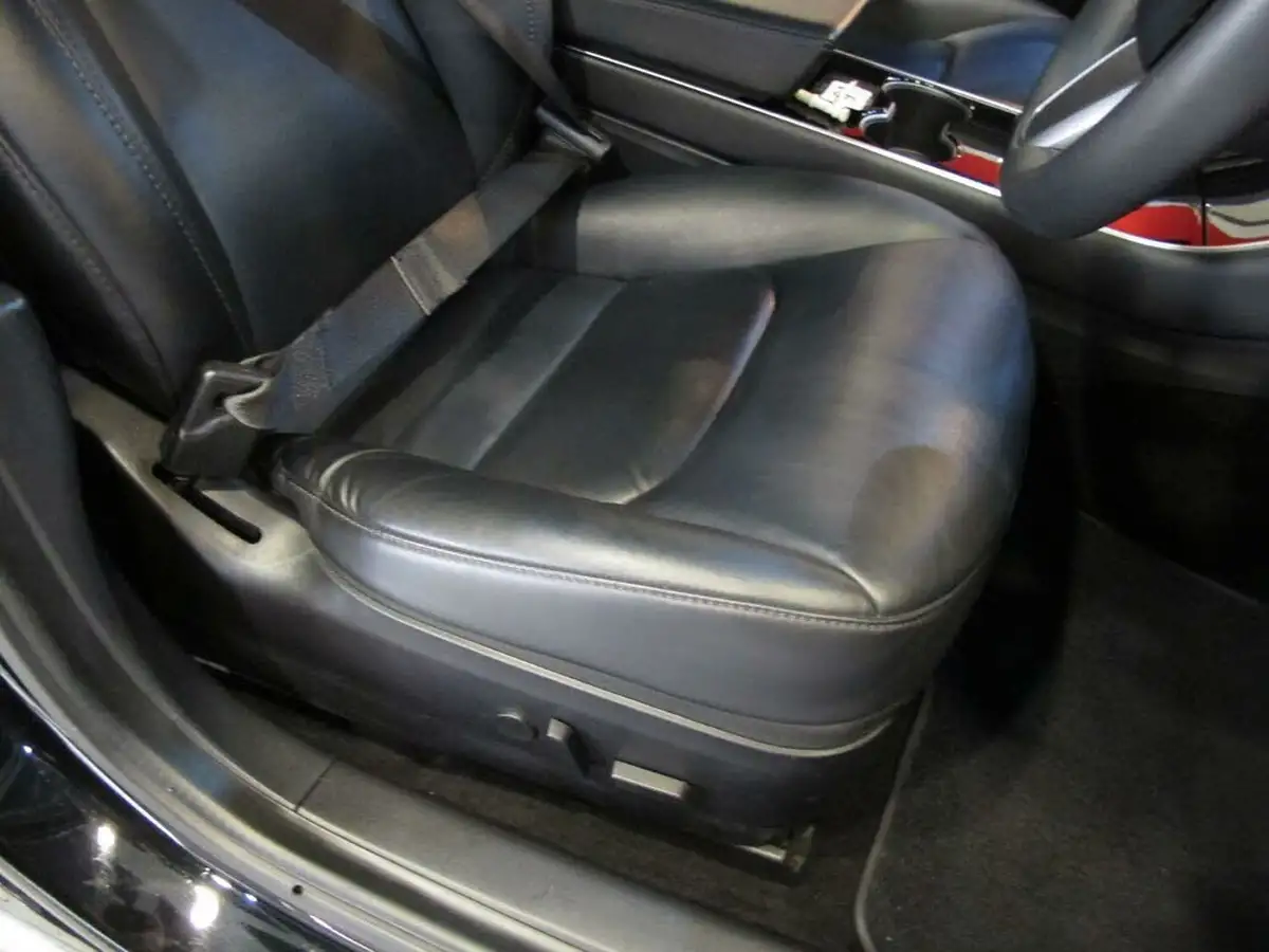 2020-tesla-model-3-e-performance-big-17