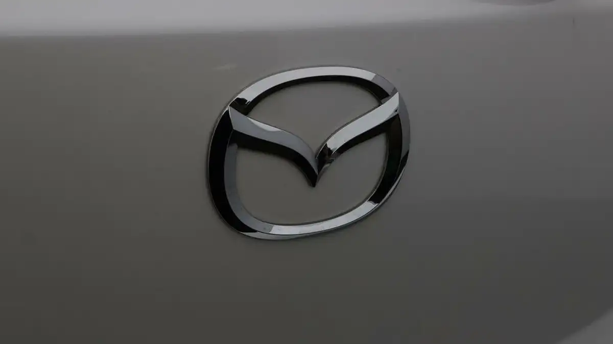 2020-mazda-mazda2-15-skyactiv-g-se-l-big-20