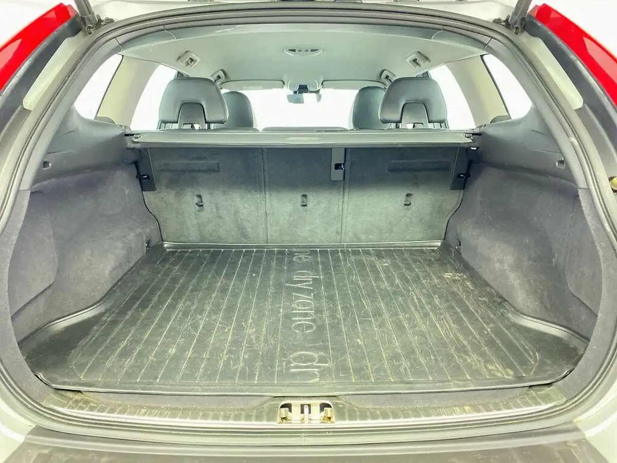 2017-volvo-xc60-20td-d4-se-big-26