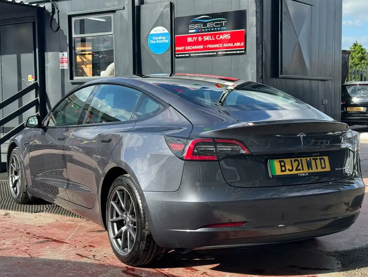 2021-tesla-model-3-e-long-range-4x4-big-10