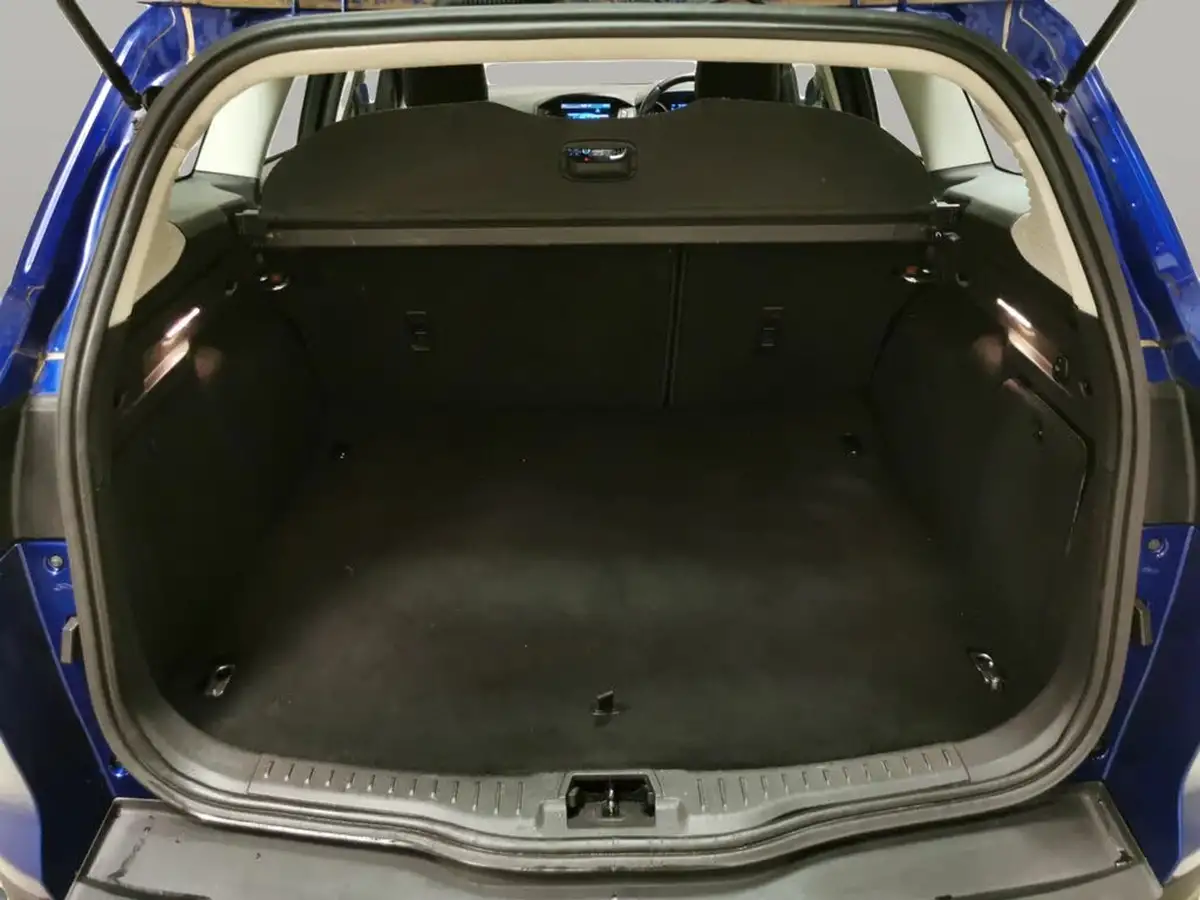 2015-ford-focus-16-titanium-estate-big-32