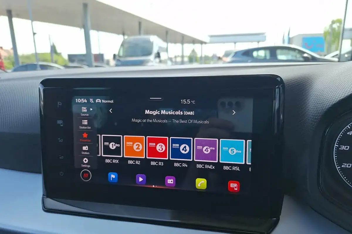 2022-seat-arona-10-tsi-fr-big-35
