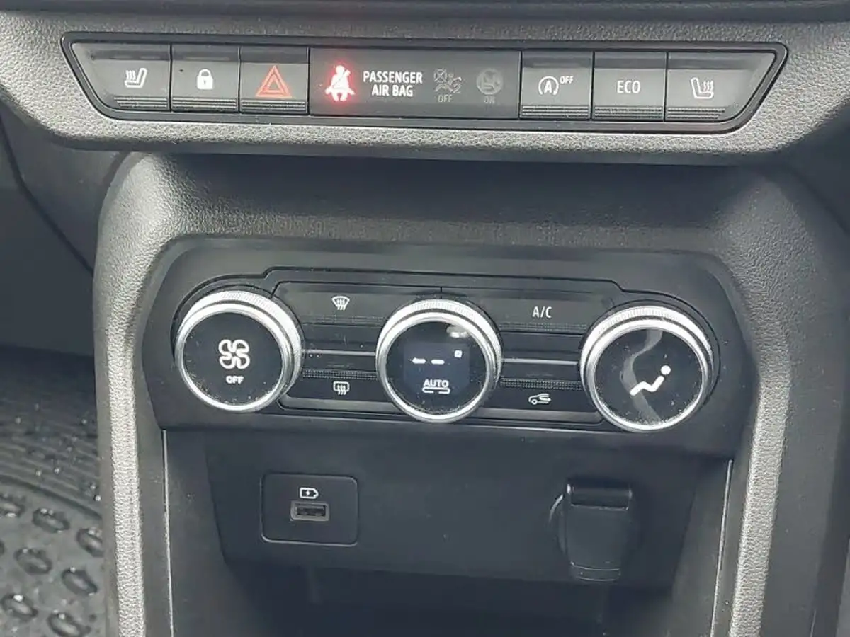 2022-dacia-sandero-stepway-10-tce-prestige-90bhp-big-15