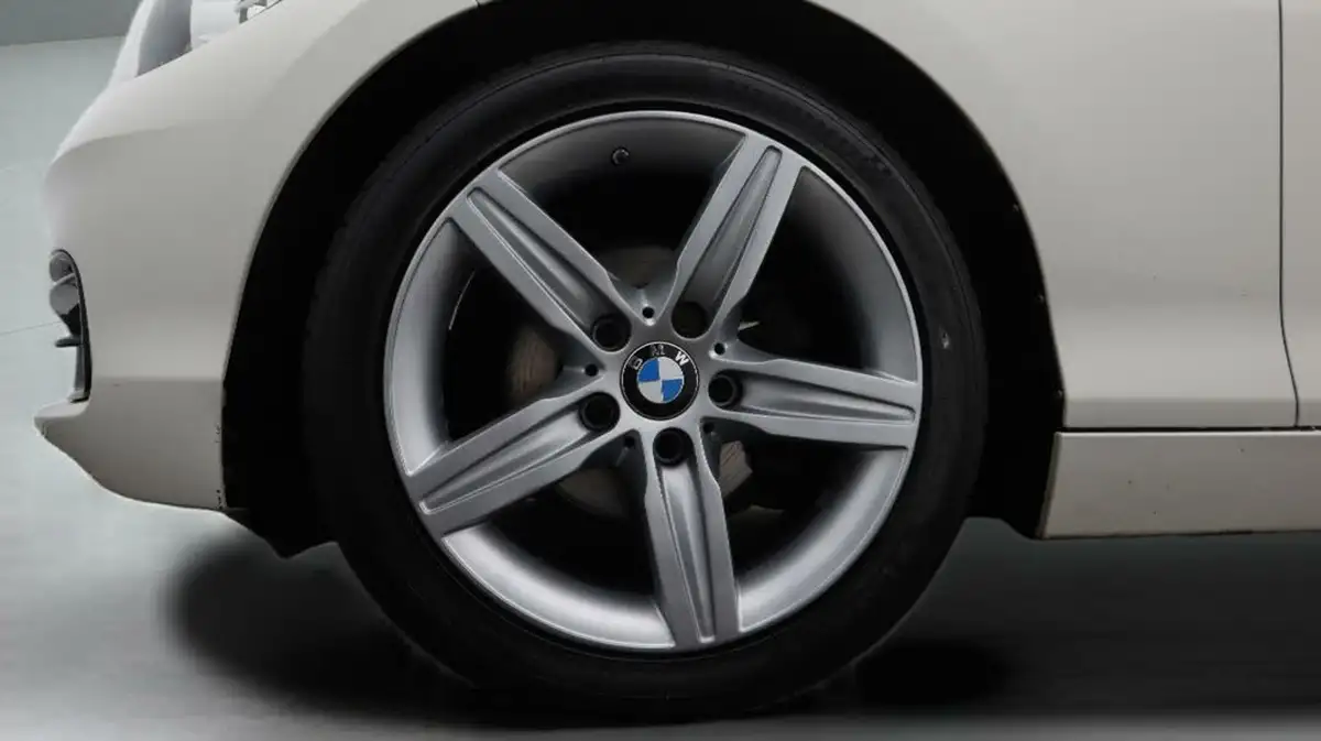 2019-bmw-1-series-15-118i-sport-138bhp-5d-big-18