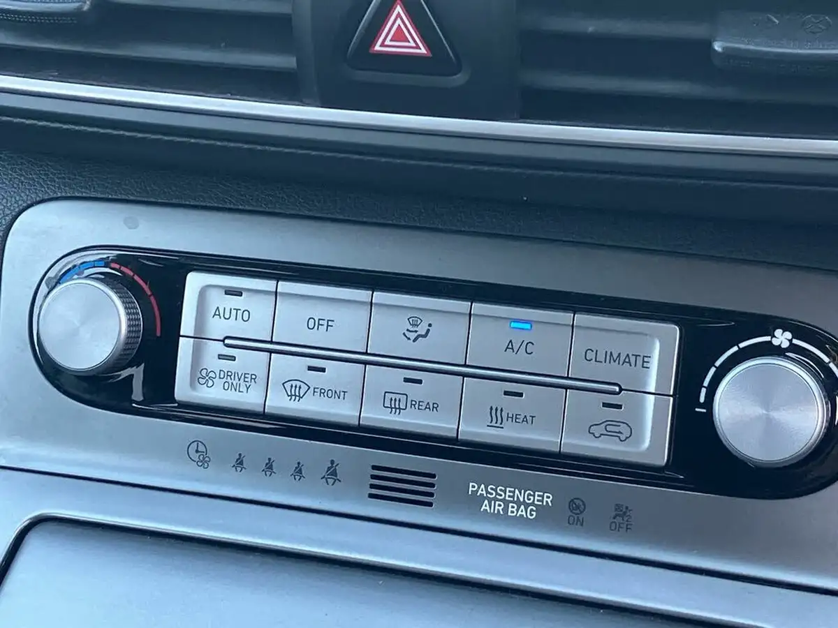 2020-hyundai-kona-e-premium-se-64kwh-7kw-obc-big-11