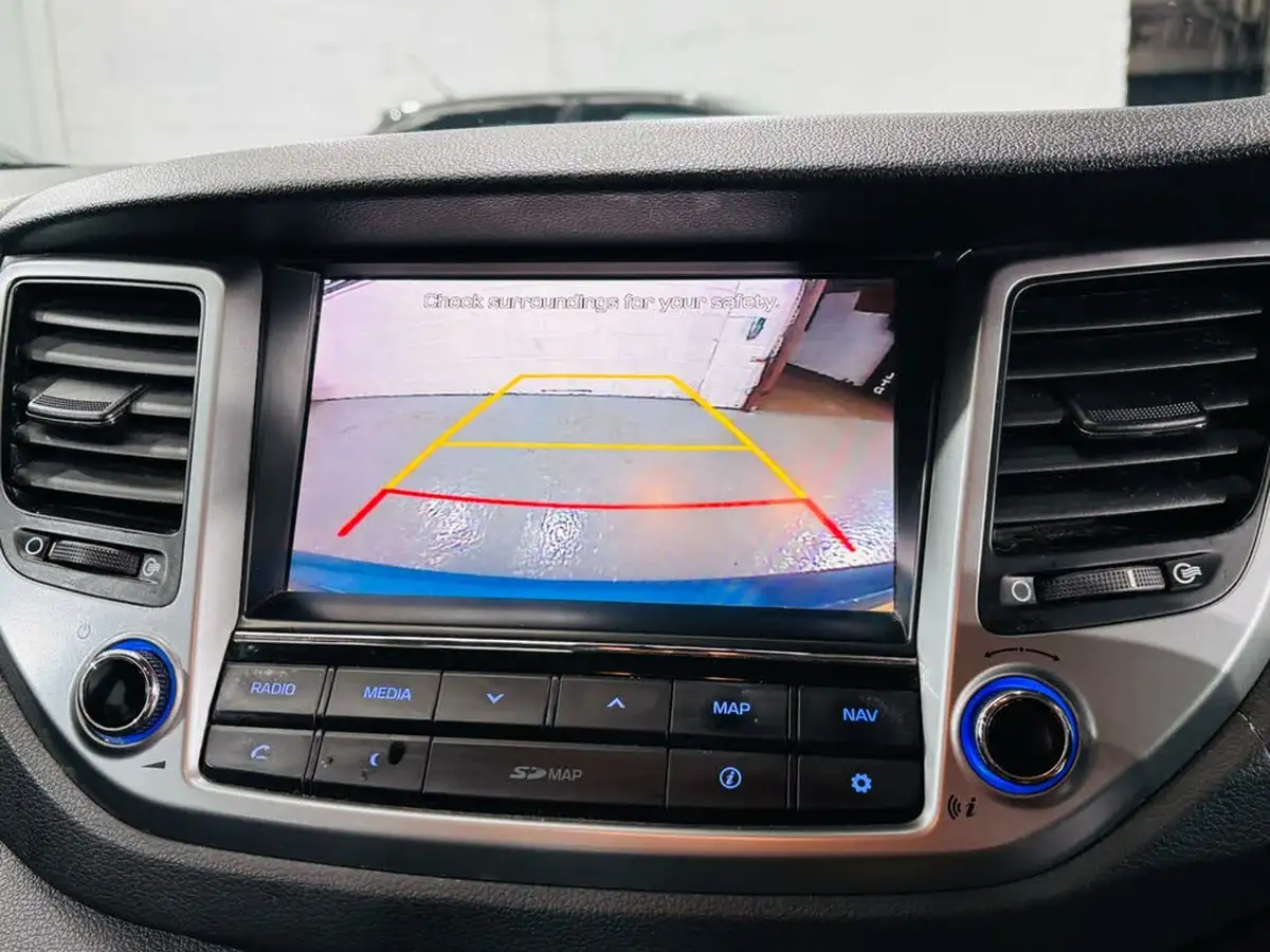 2017-hyundai-tucson-17crdi-blue-drive-se-nav-116ps-big-18