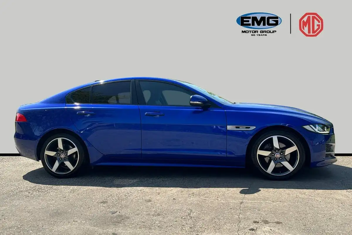 2017-jaguar-xe-20d-r-sport-180ps-1999cc-auto-big-2