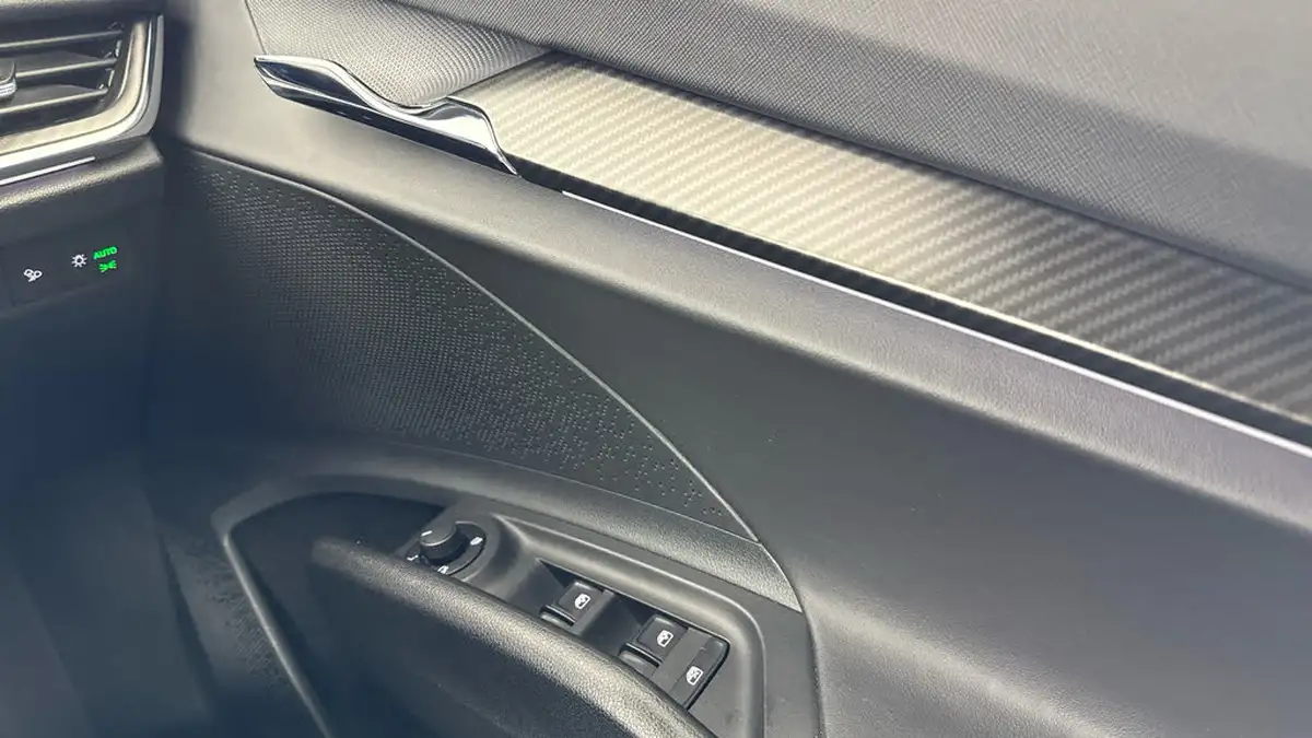 2023-skoda-enyaq-e-80-sportline-big-24