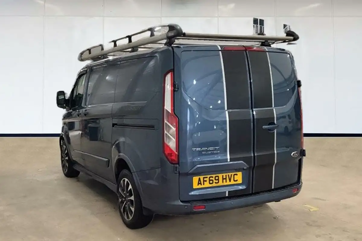 2019-ford-transit-custom-big-2