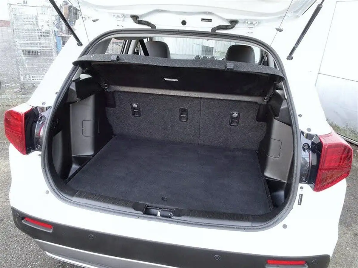 2022-suzuki-vitara-15-sz5-allgrip-big-18