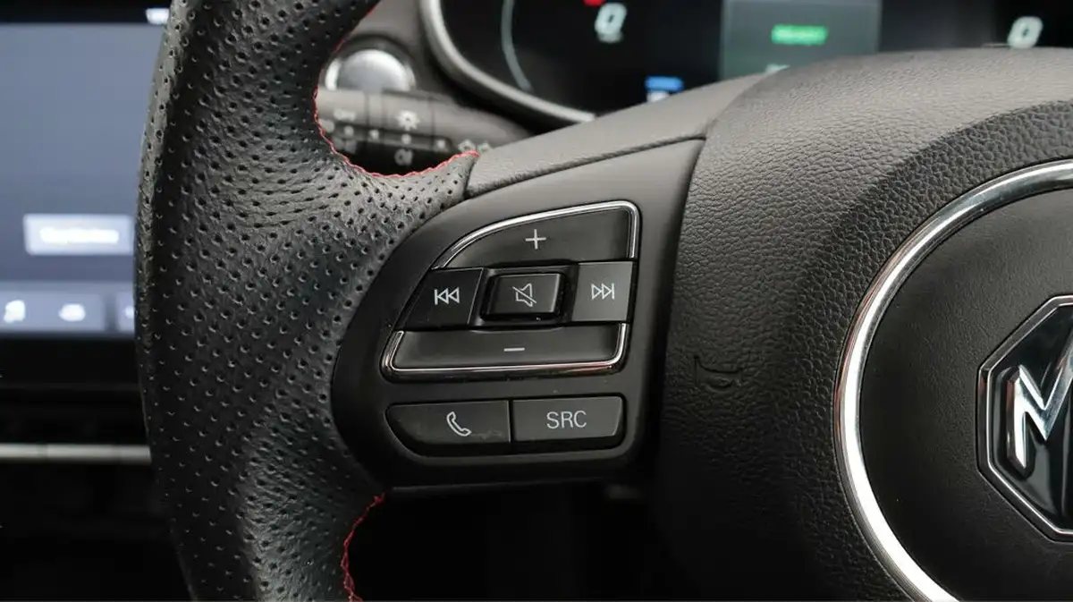 2022-mg-zs-suv-e-se-ev-176ps-big-22