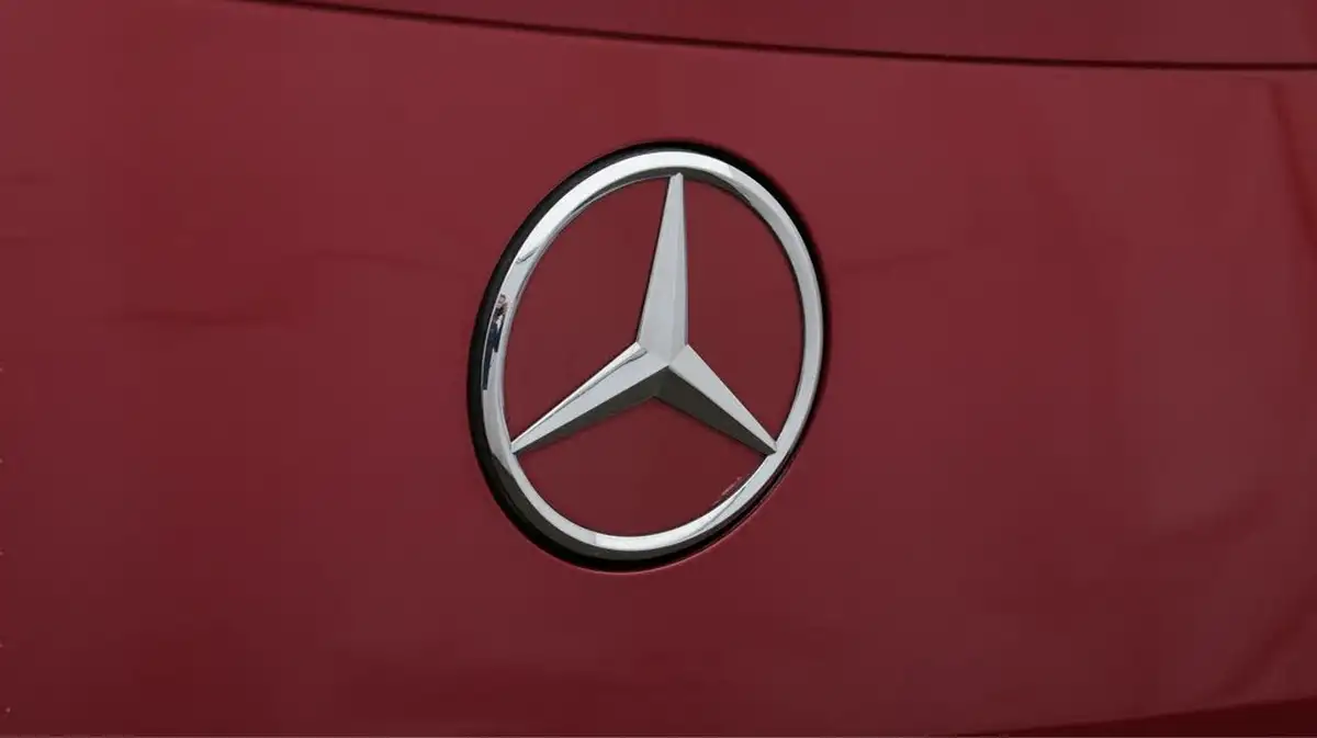 2021-mercedes-benz-cla-13-cla-180-amg-line-premium-plus-coupe-4d-big-22