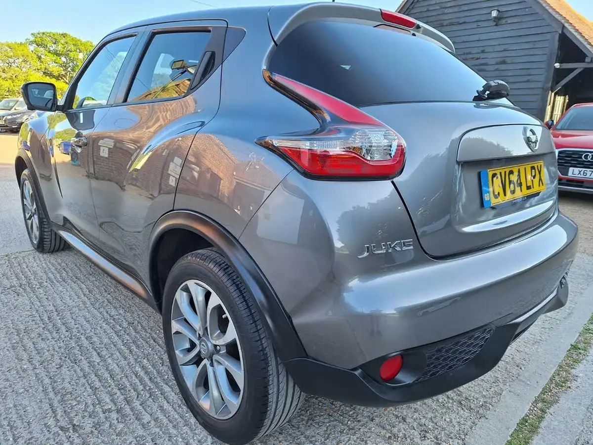 2014-nissan-juke-16-tekna-117ps-1598cc-xtronic-cvt-big-4