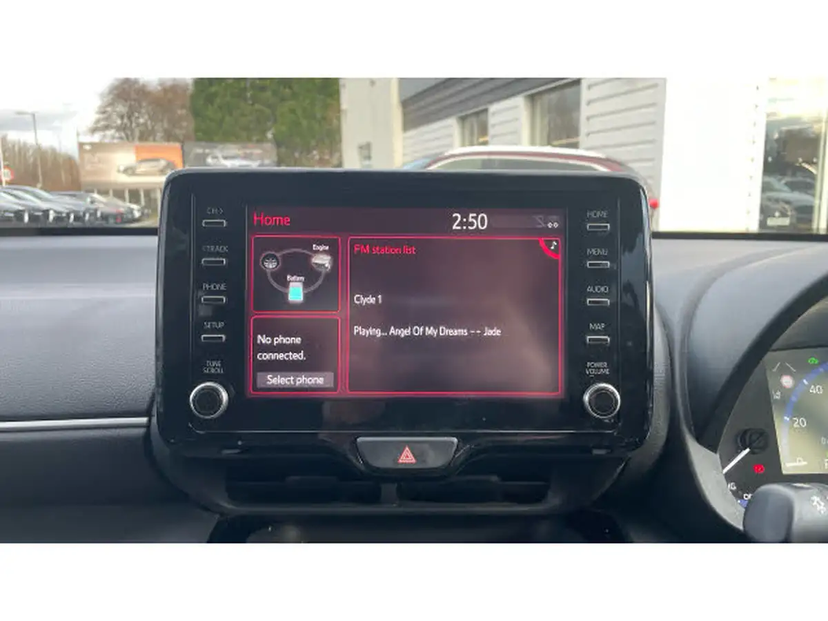 2022-toyota-yaris-15-vvt-i-design-panoramic-roof-big-6