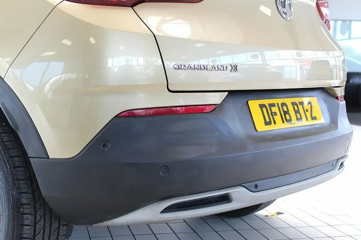 2018-vauxhall-grandland-x-12-sport-nav-130ps-big-15