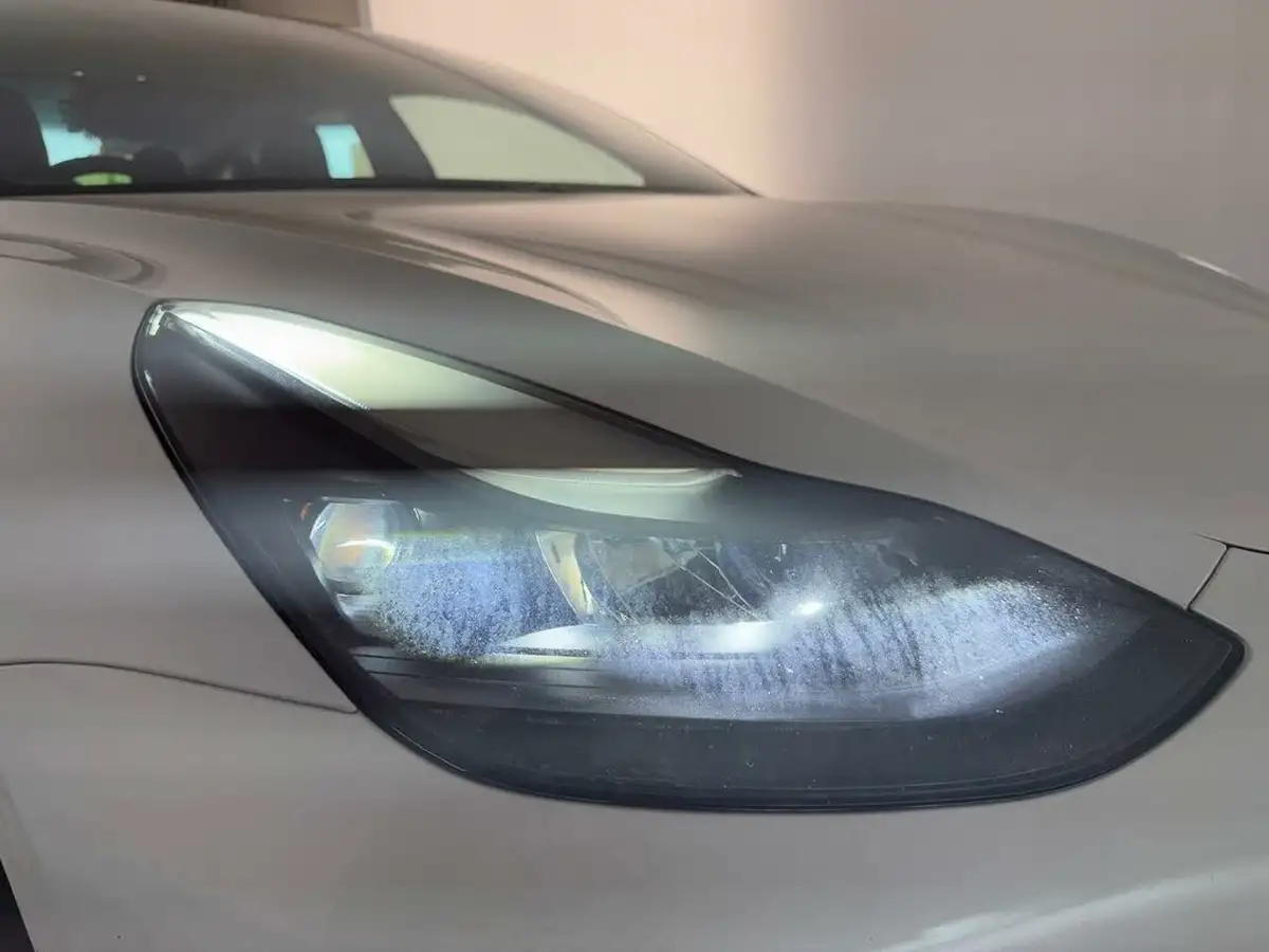 2021-tesla-model-3-e-long-range-awd-big-40