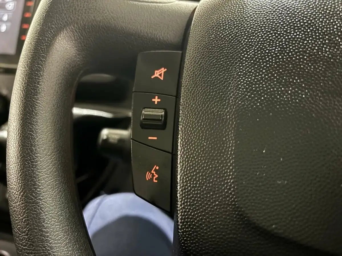 2023-peugeot-boxer-22-bluehdi-professional-premium-335-l2h2-big-15
