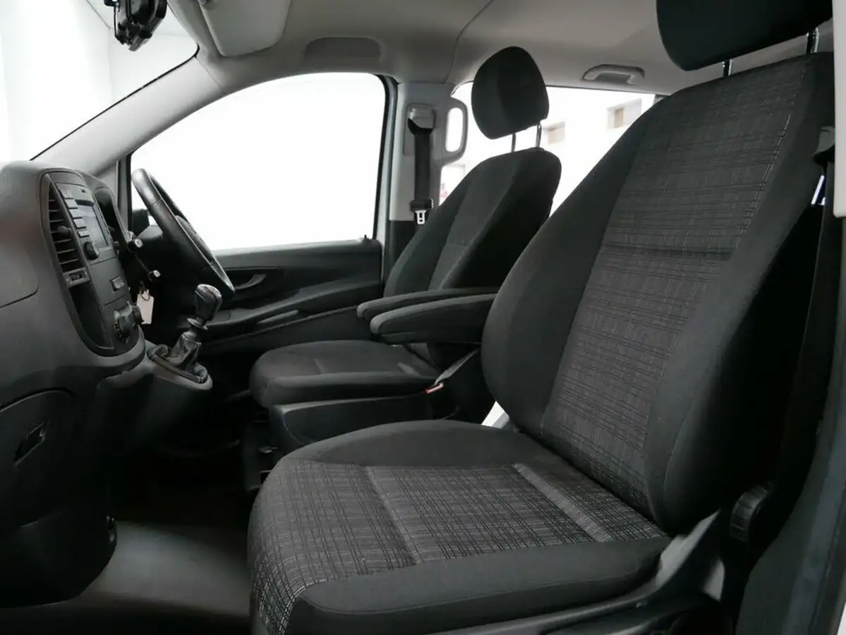 2018-mercedes-benz-vito-21cdi-114-bluetec-crewcab-compact-big-5