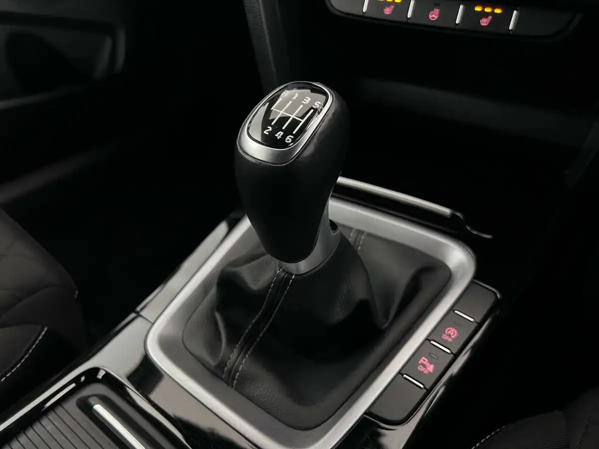 2021-kia-pro-ceed-15-t-gdi-gt-line-big-34