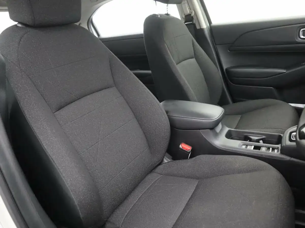 2022-honda-hr-v-15-i-mmd-elegance-big-7