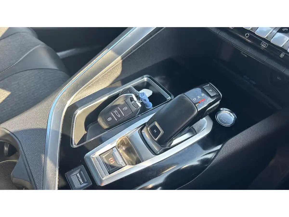 2020-peugeot-3008-suv-12-puretech-gt-line-eat8-big-12