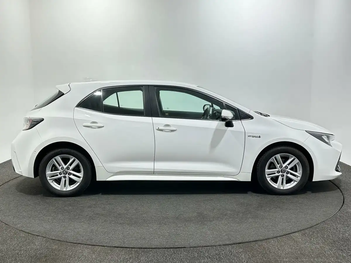 2019-toyota-corolla-18-vvt-i-icon-spare-wheel-hatchback-5d-big-7