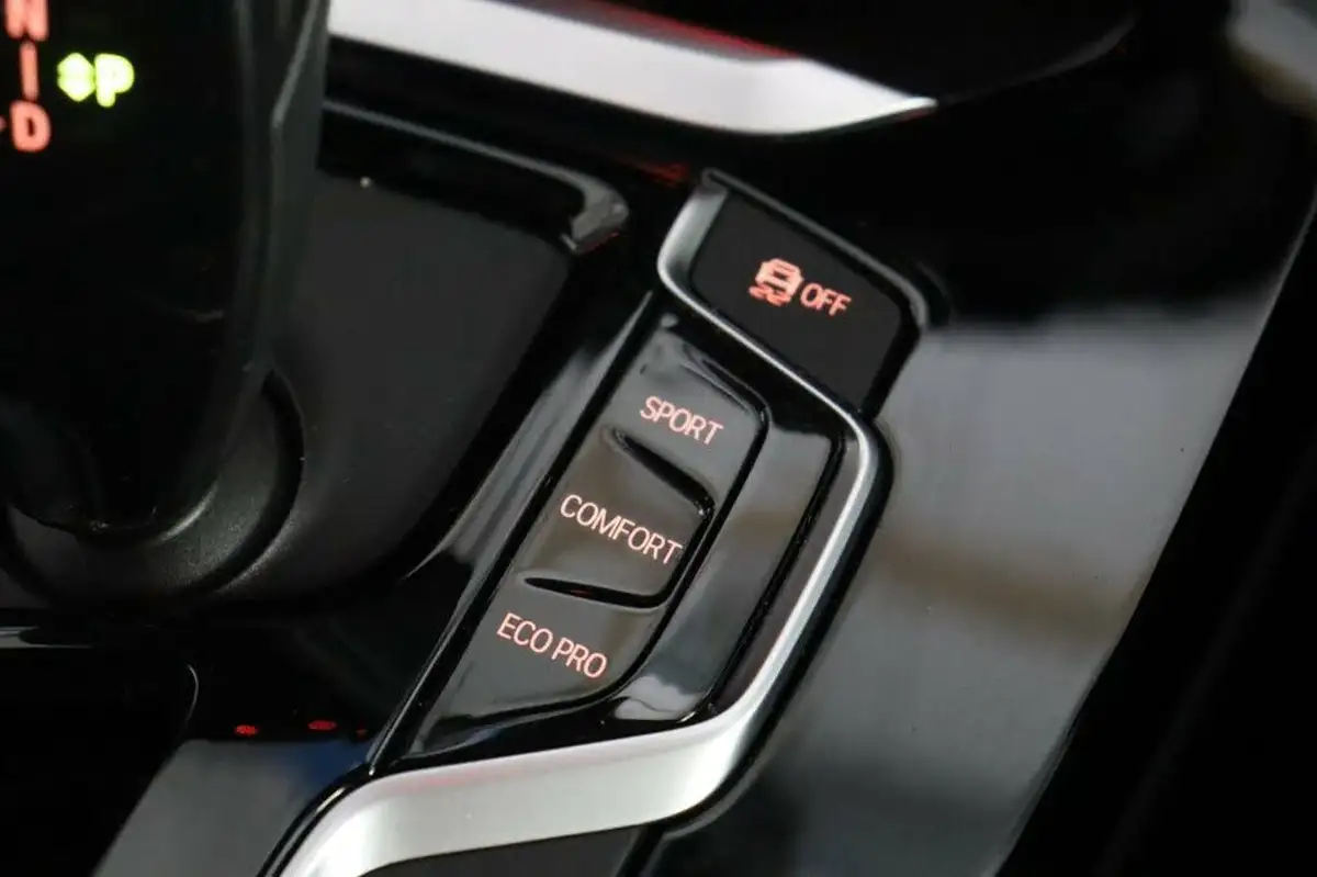 2021-bmw-x3-20-xdrive-30e-m-sport-pro-packtech-pack-big-40
