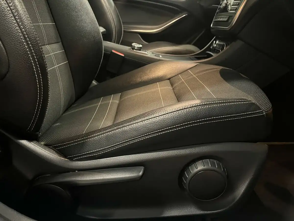 2015-mercedes-benz-a-class-15-cdi-a180-sport-109ps-7g-dct-big-28