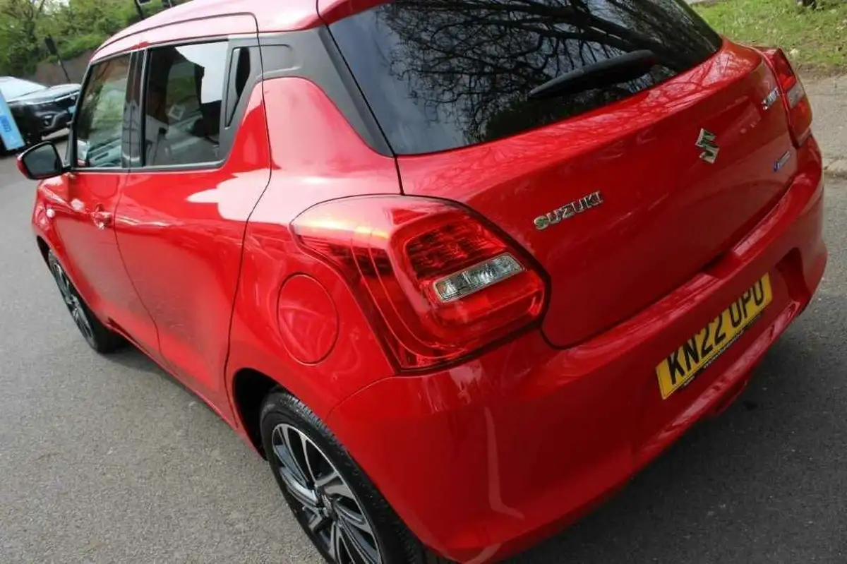 2022-suzuki-swift-12-dualjet-sz-l-big-11