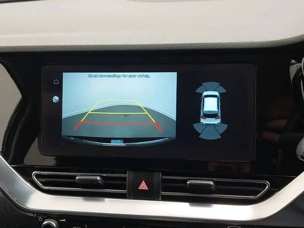 2021-kia-e-niro-ev-3-big-14