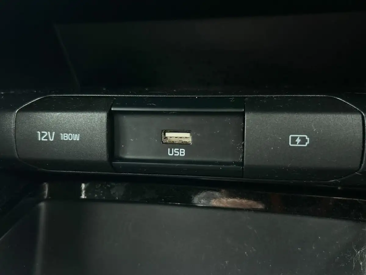 2021-kia-ceed-15-t-gdi-gt-line-big-26