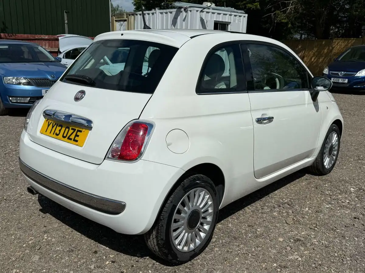 2013-fiat-500-09-lounge-big-5