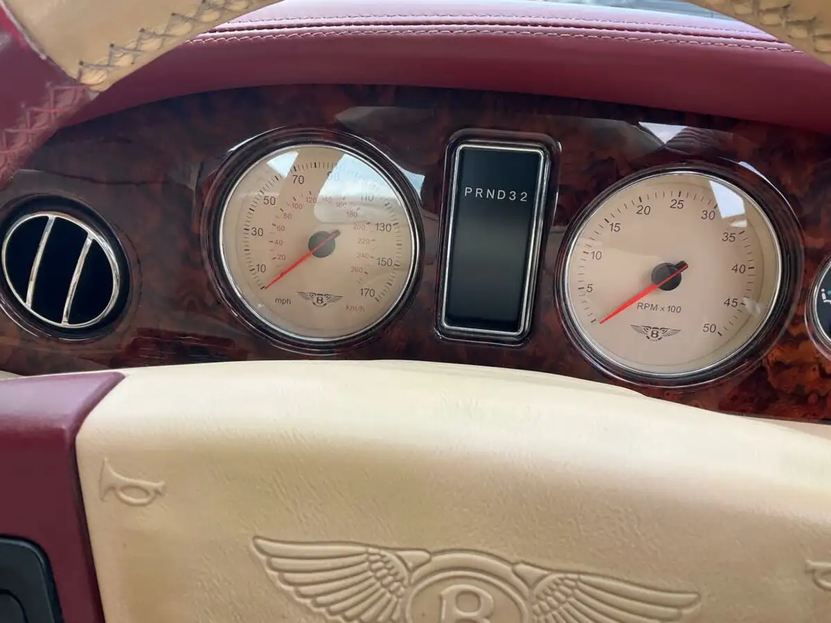 2001-bentley-arnage-68-red-label-big-62