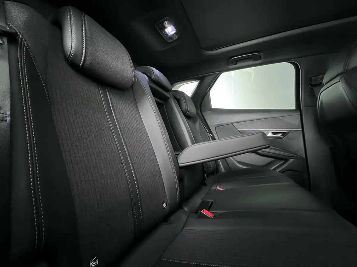 2019-peugeot-3008-suv-12-puretech-gt-line-eat8-big-13