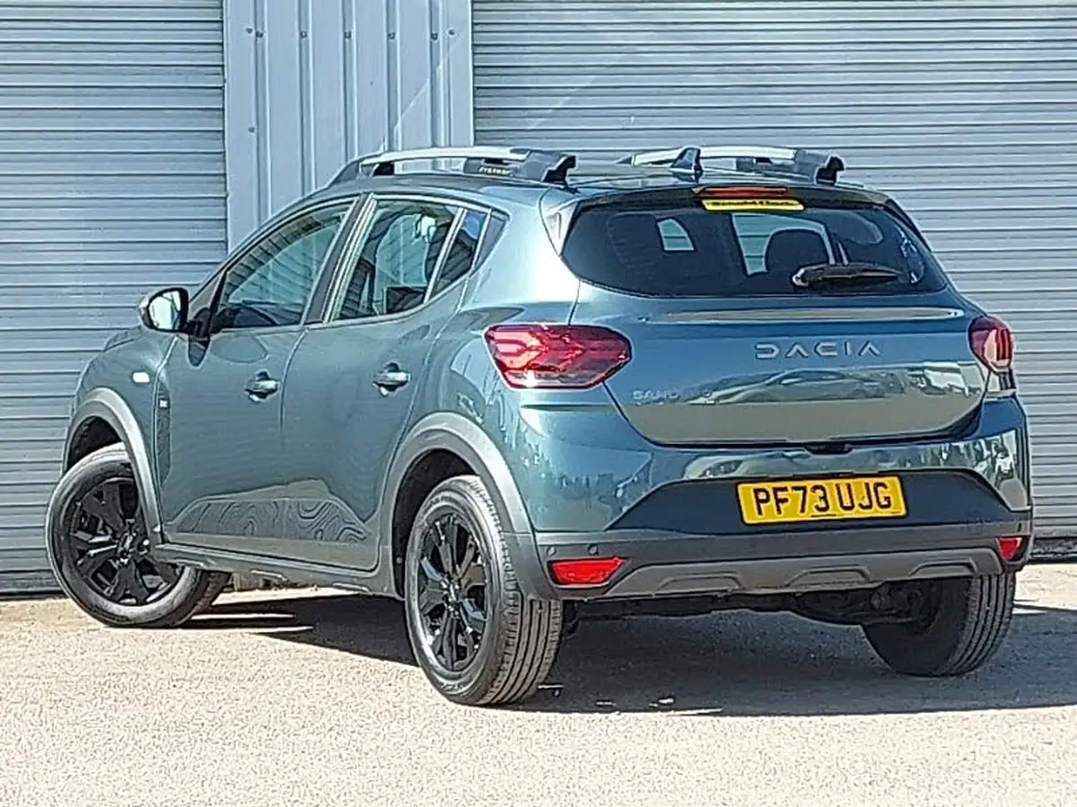 2023-dacia-sandero-stepway-10-tce-essential-90bhp-big-1