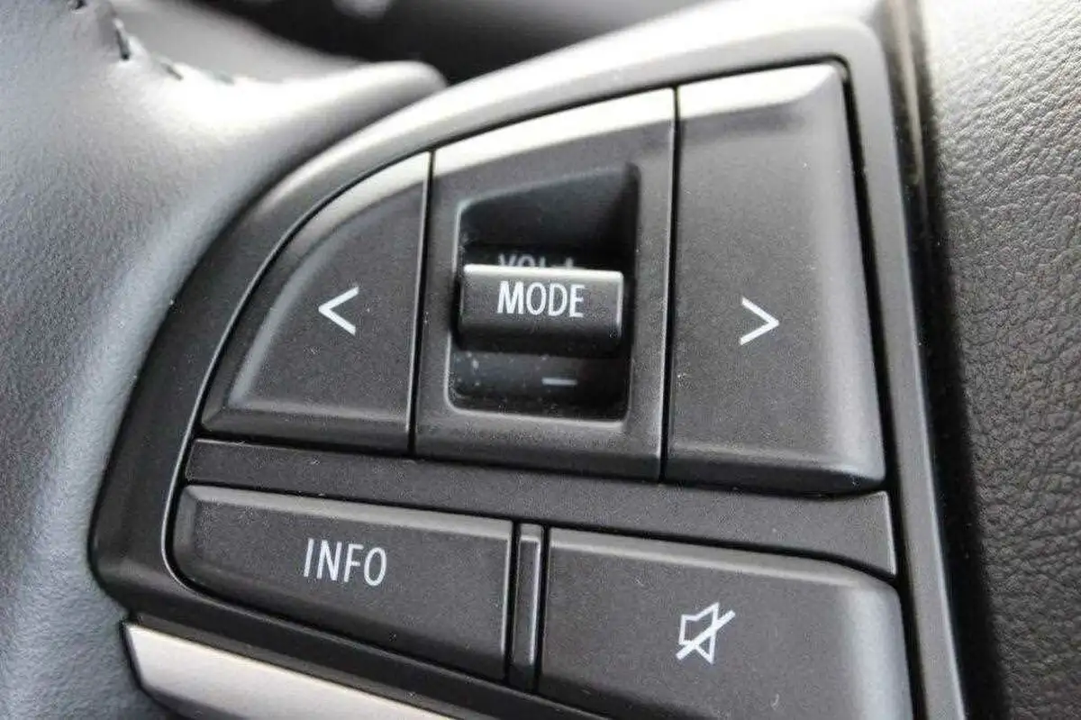 2021-suzuki-ignis-12-dualjet-sz5-big-24