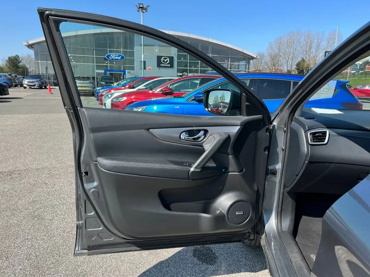 2020-nissan-qashqai-13-dig-t-tekna-160ps-big-32