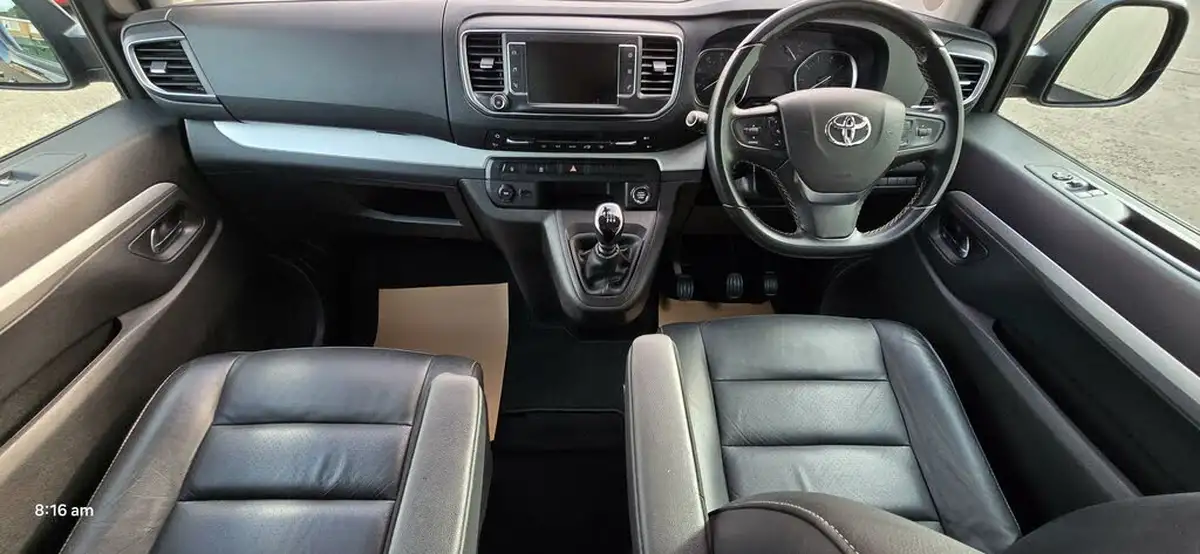 2021-toyota-proace-verso-20d-family-150ps-premium-pkl1-big-32