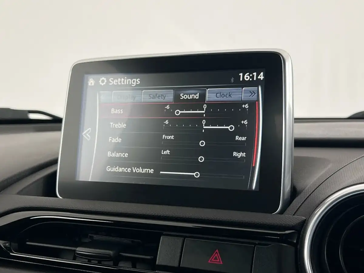 2015-mazda-mx-5-15-sport-nav-big-25