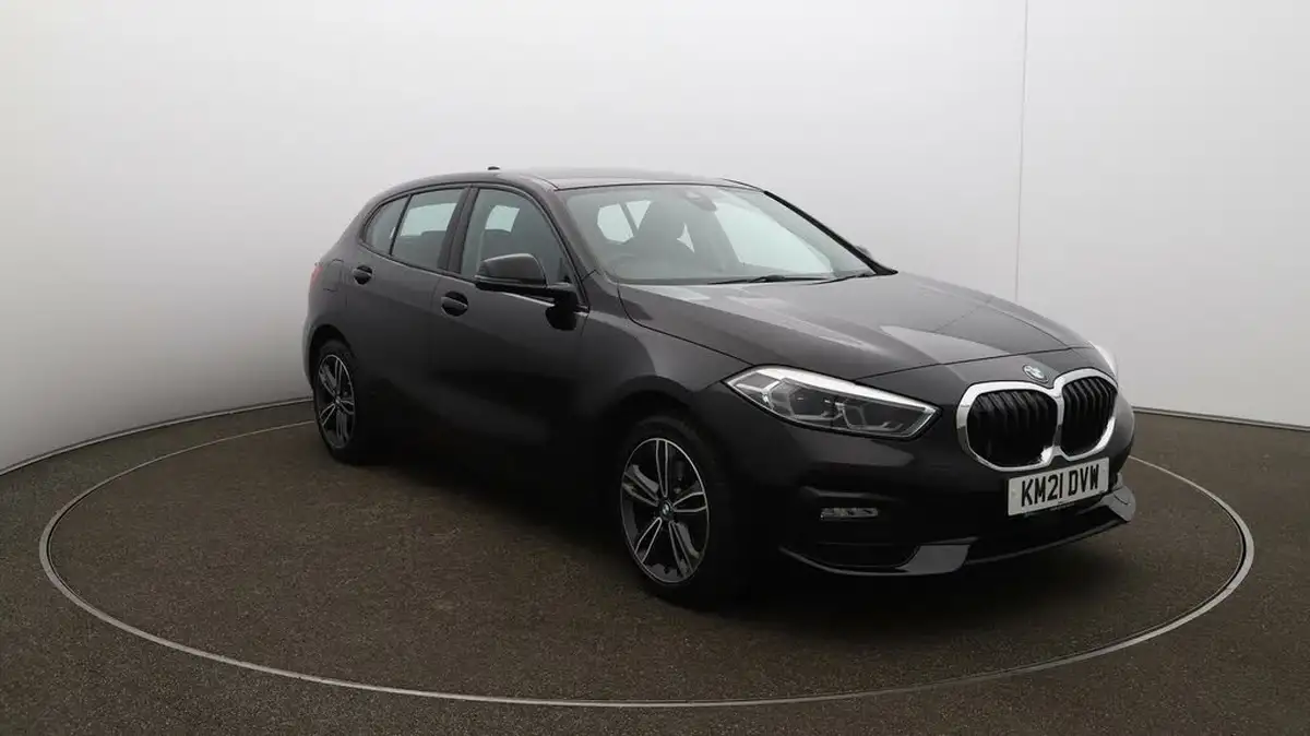 2021-bmw-1-series-15-118i-sport-lcp-big-34