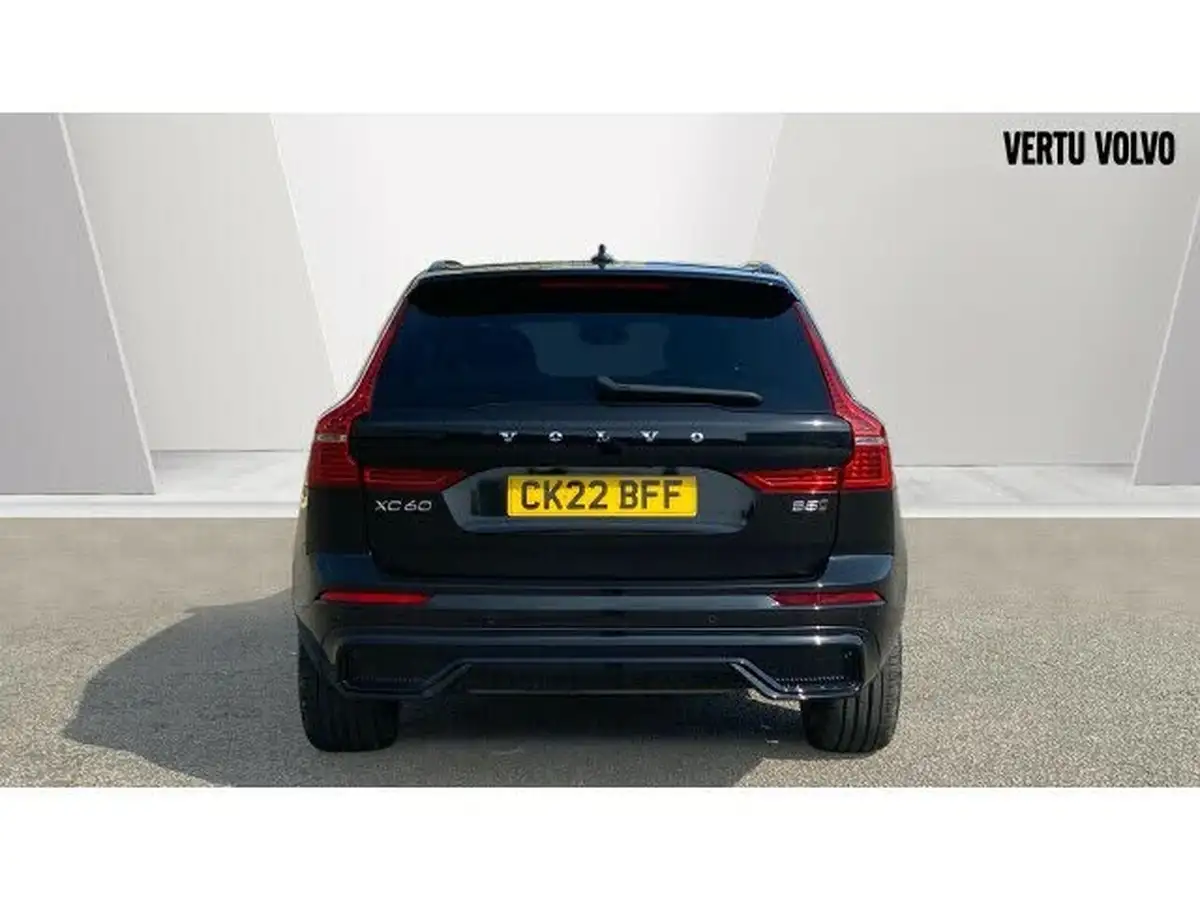 2022-volvo-xc60-20-b5-r-design-awd-big-12
