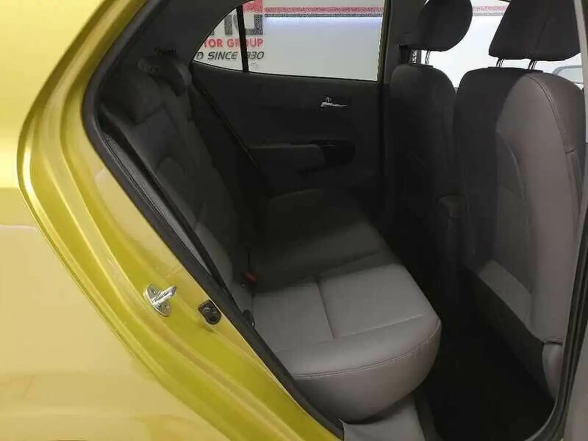 2020-kia-picanto-10-zest-big-7