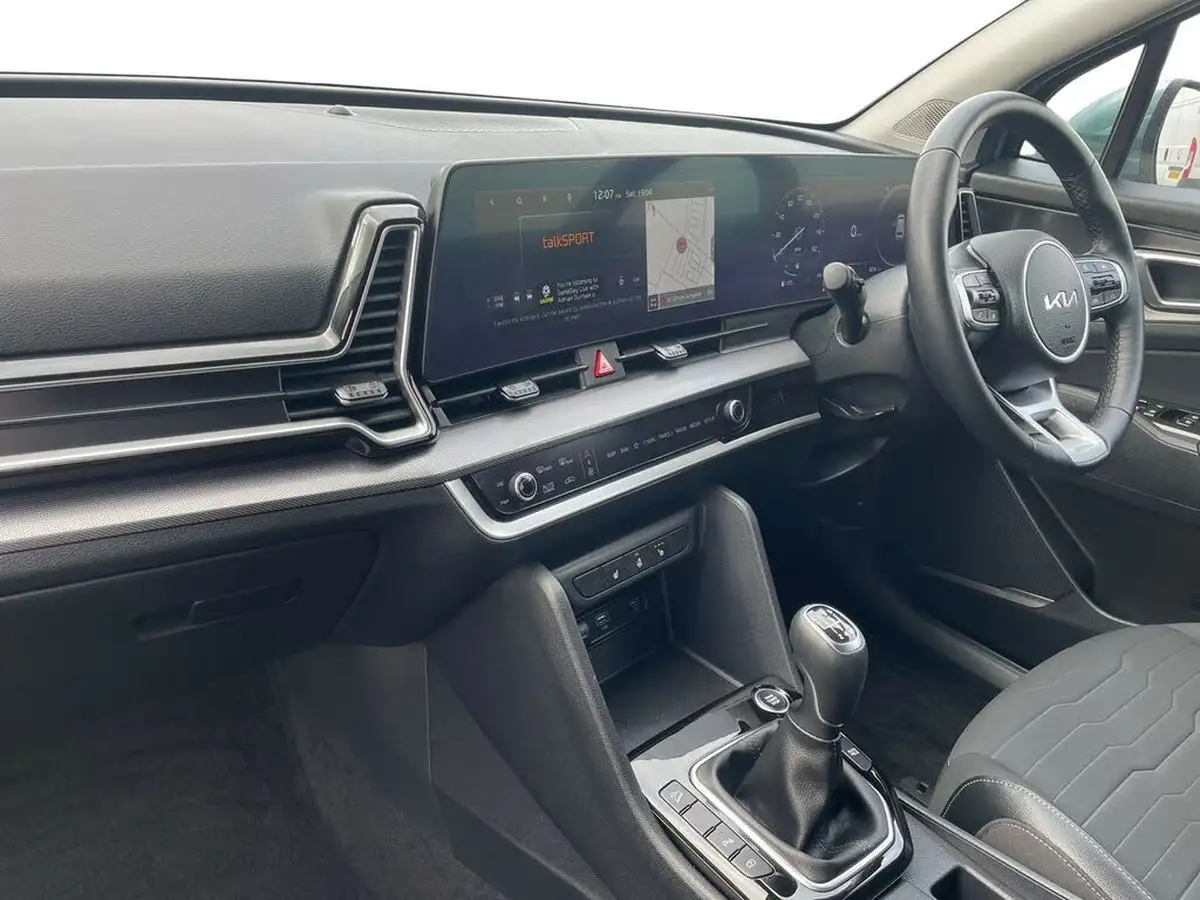 2023-kia-sportage-16-t-gdi-3-148bhp-big-6