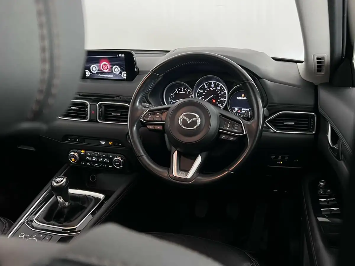 2018-mazda-cx-5-20-sport-nav-big-8