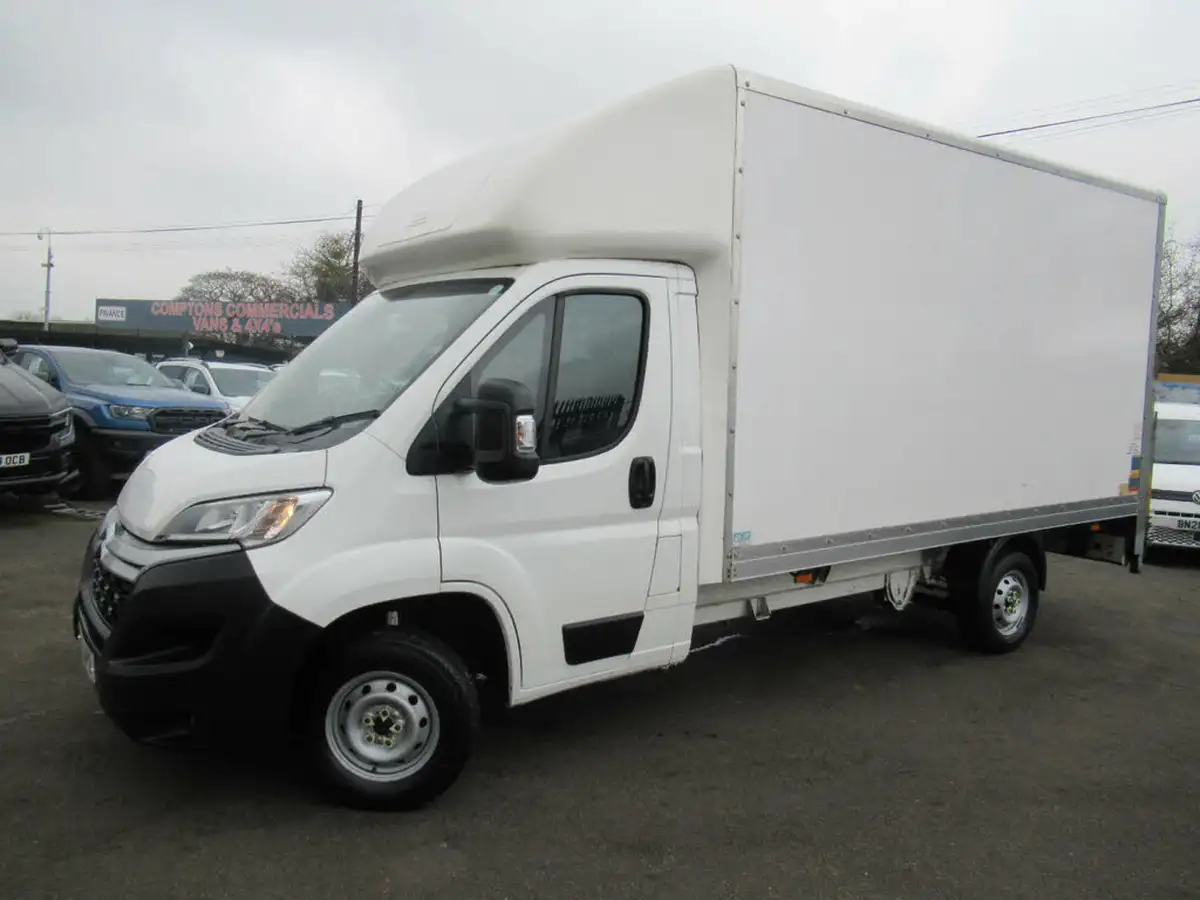 2021-citroen-relay-22bluehdi-35-l3-x-140eu6dt-chassis-cab-big-1