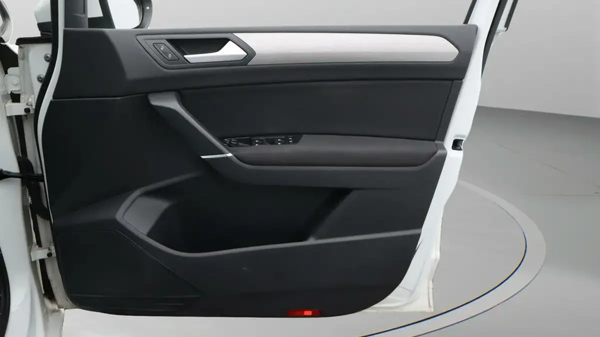 2020-volkswagen-touran-20tdi-se-family-115ps-dsg-big-15