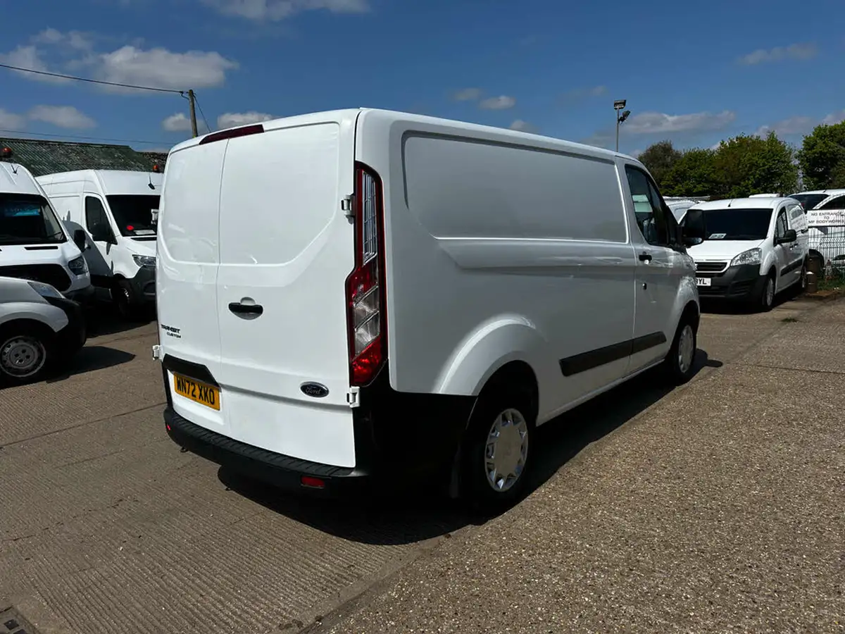 2022-ford-transit-custom-20tdci-300-l1h1-leader-105pseu6dt-panel-van-big-7